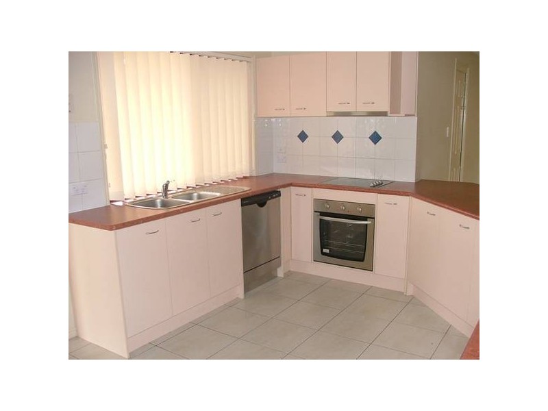 14 Kanangra Place, Parkinson QLD 4115