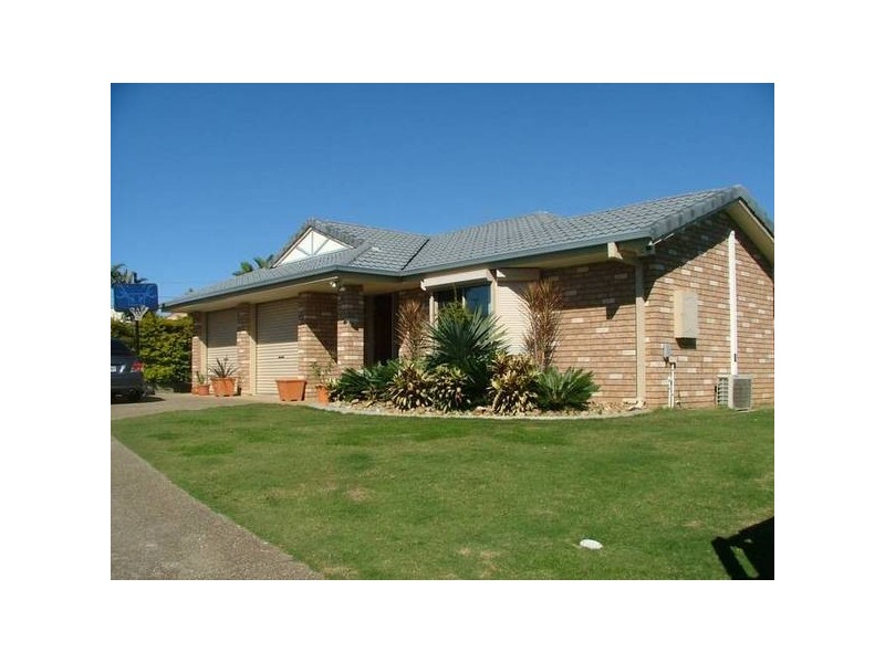 7 Mooloolah Court, Hillcrest QLD 4118
