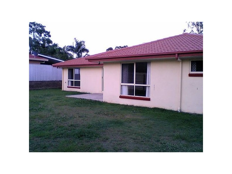 2 Robur Street, Marsden QLD 4132