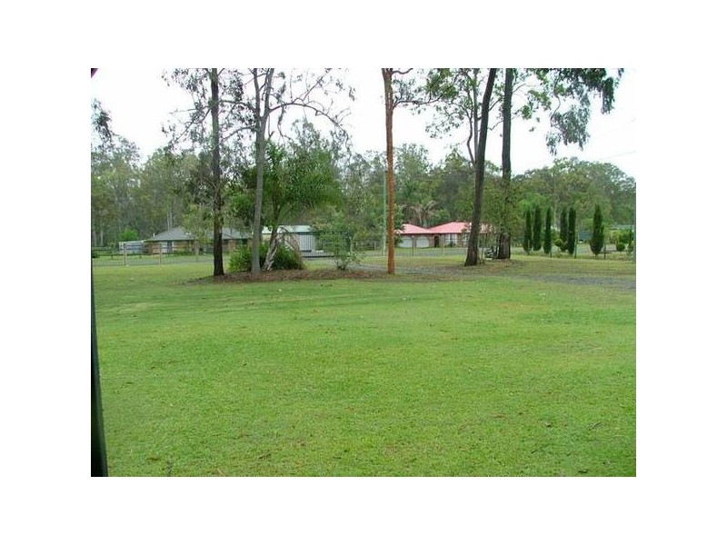 125 Merluna Road, Park Ridge South QLD 4125