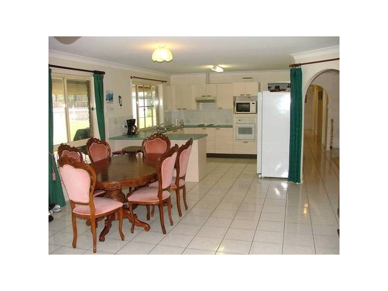 125 Merluna Road, Park Ridge South QLD 4125
