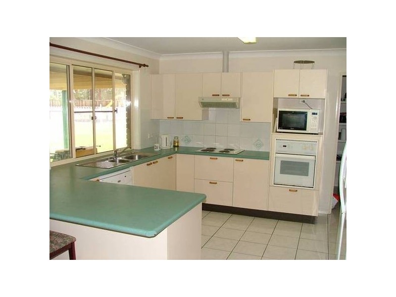 125 Merluna Road, Park Ridge South QLD 4125