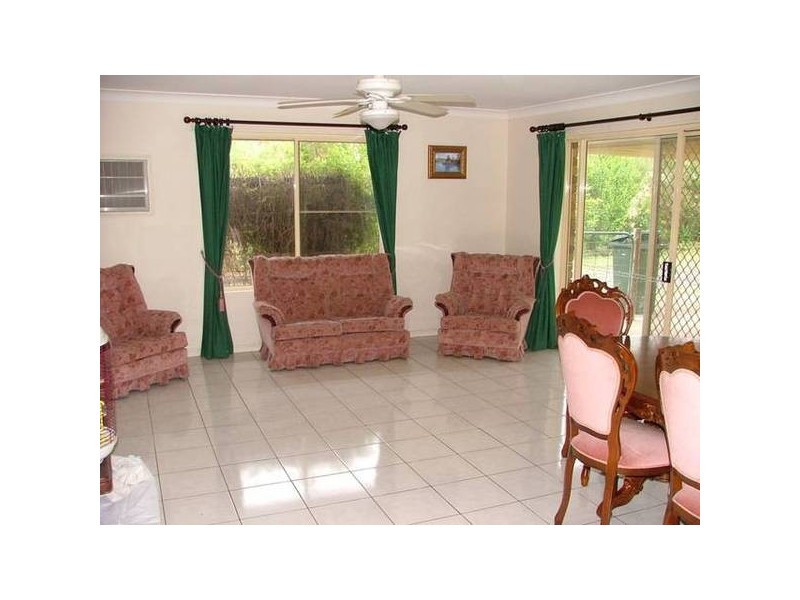 125 Merluna Road, Park Ridge South QLD 4125
