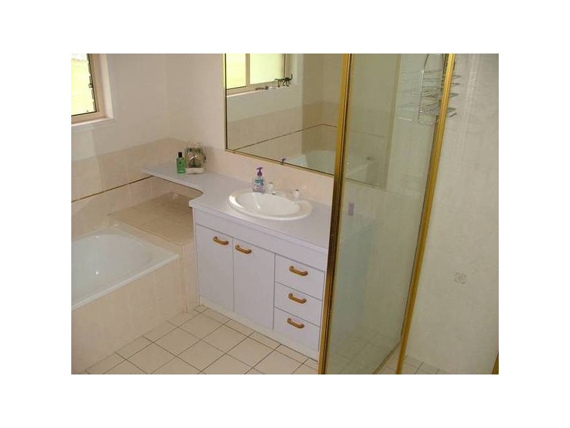 125 Merluna Road, Park Ridge South QLD 4125