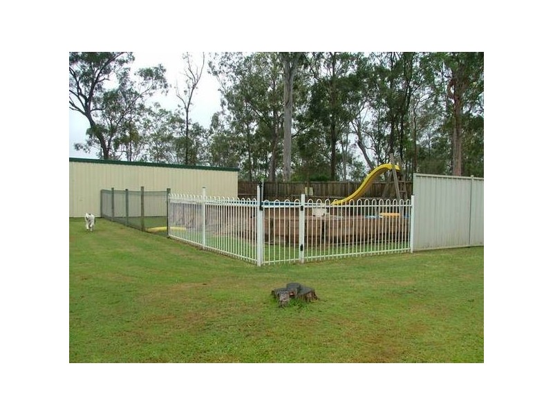 125 Merluna Road, Park Ridge South QLD 4125