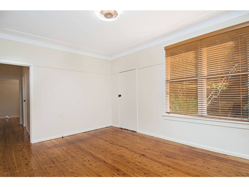 16 Manning Parade, Dundas NSW 2117