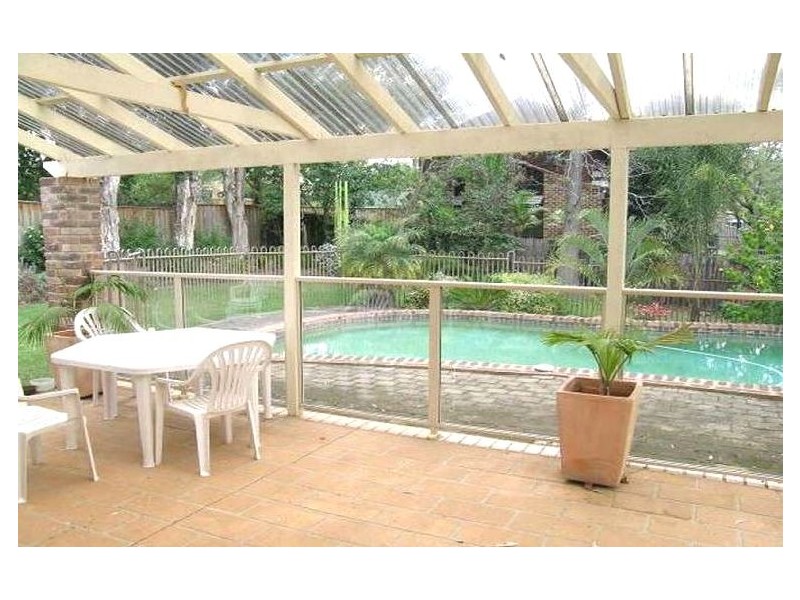 4 Randal Crescent, North Rocks NSW 2151