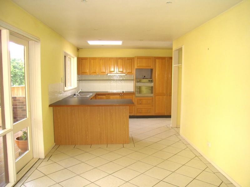 4 Randal Crescent, North Rocks NSW 2151