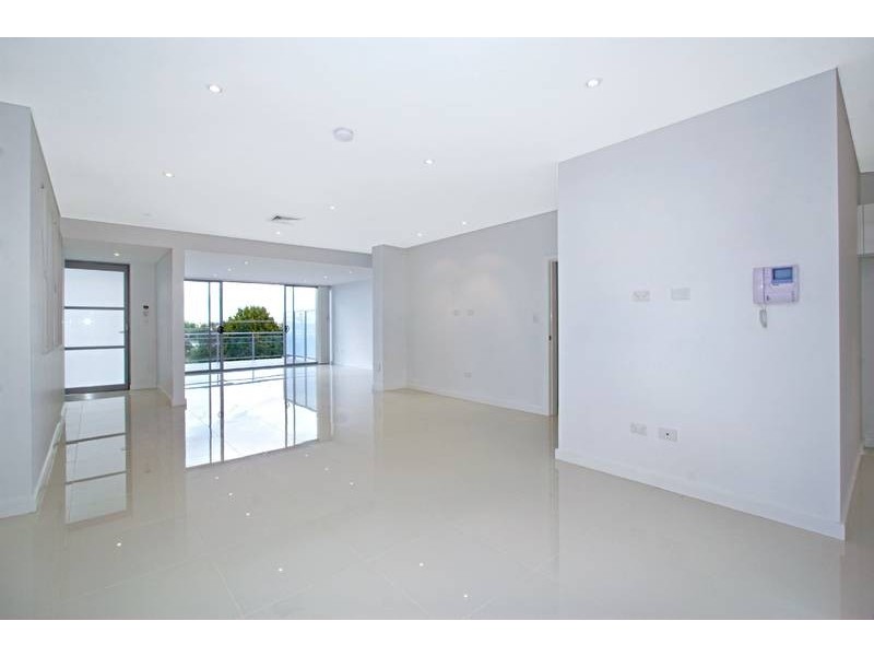 12 Heysen Avenue, Ermington NSW 2115