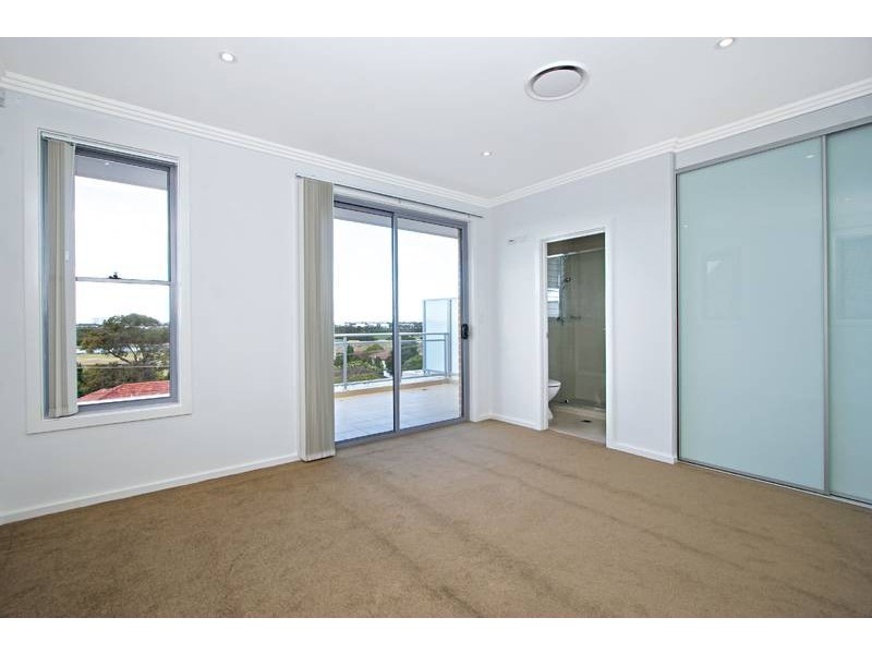 12 Heysen Avenue, Ermington NSW 2115