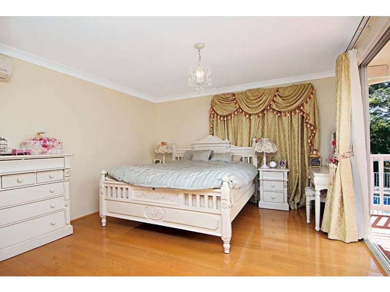 571 NORTH ROCKS ROAD, Carlingford NSW 2118