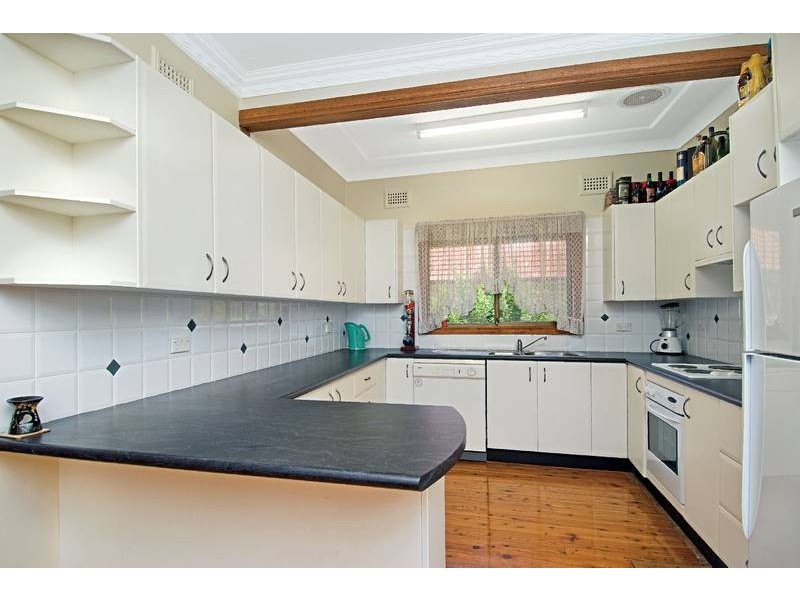 8 Griffiths Street, Ermington NSW 2115