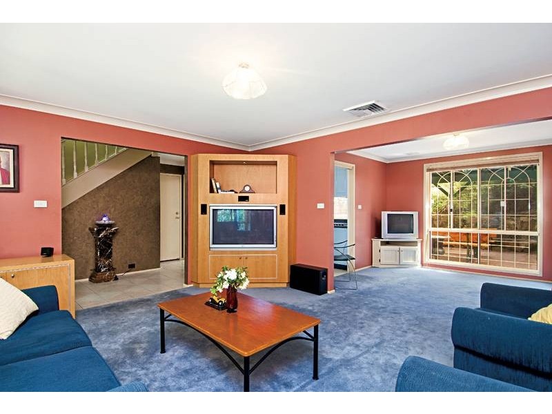 3 Larnook Close, Oatlands NSW 2117