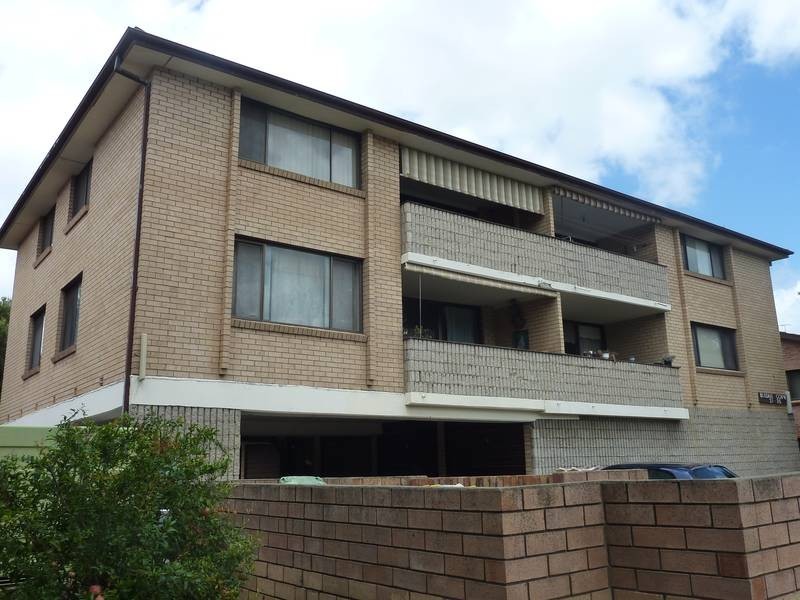 15/21 Blaxcell Street, Granville NSW 2142