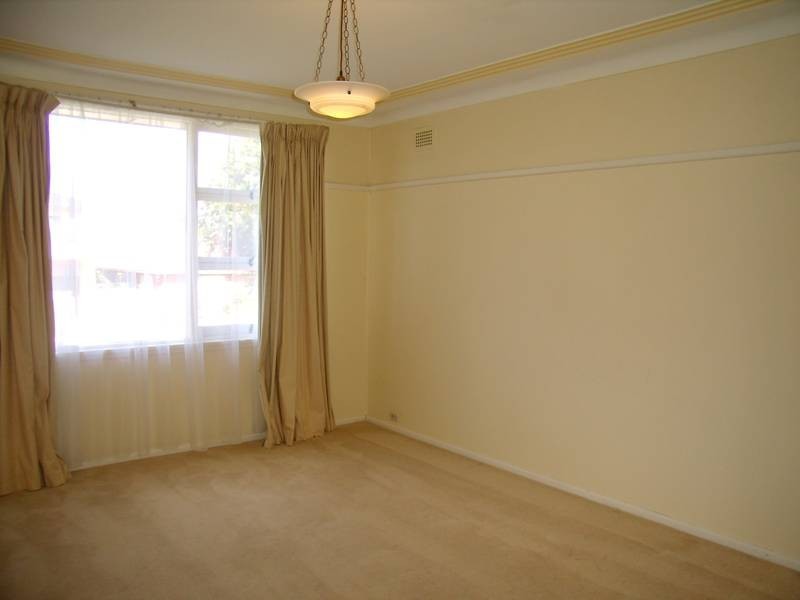 16 Donovan Street, Eastwood NSW 2122