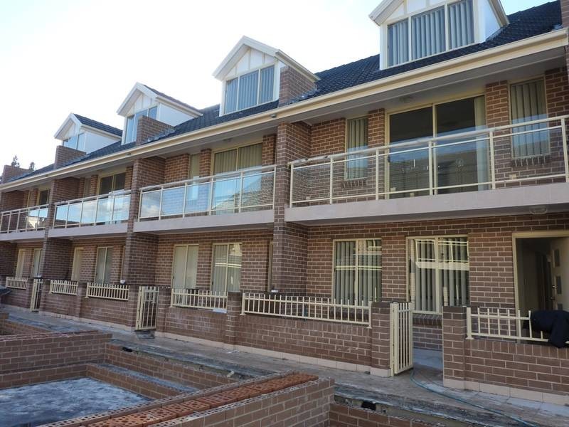 10-12 Bowden Street, Parramatta NSW 2150