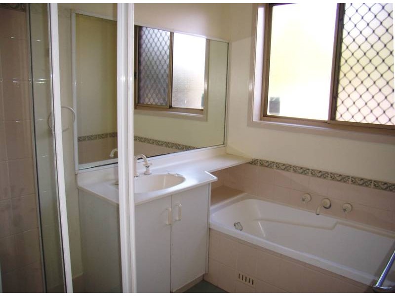 2/110 Spurway Street, Ermington NSW 2115