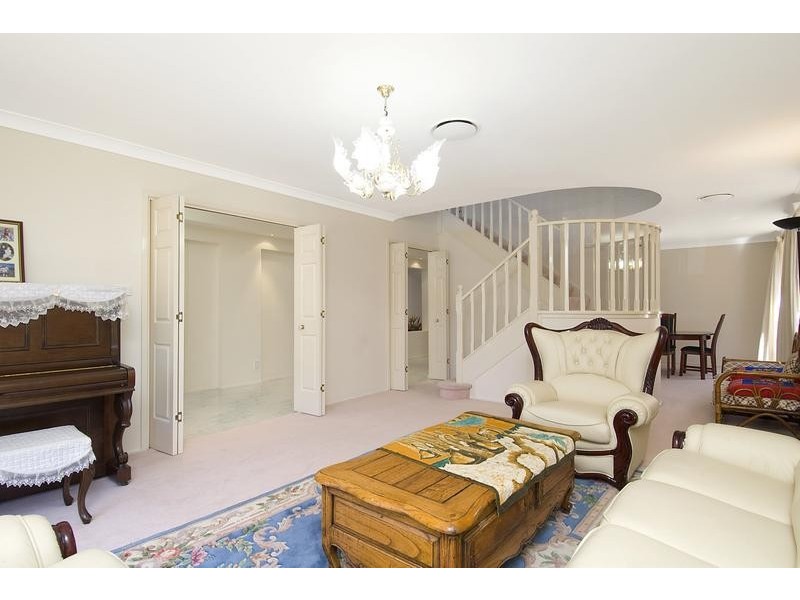 16 Francis Oakes Way, West Pennant Hills NSW 2125