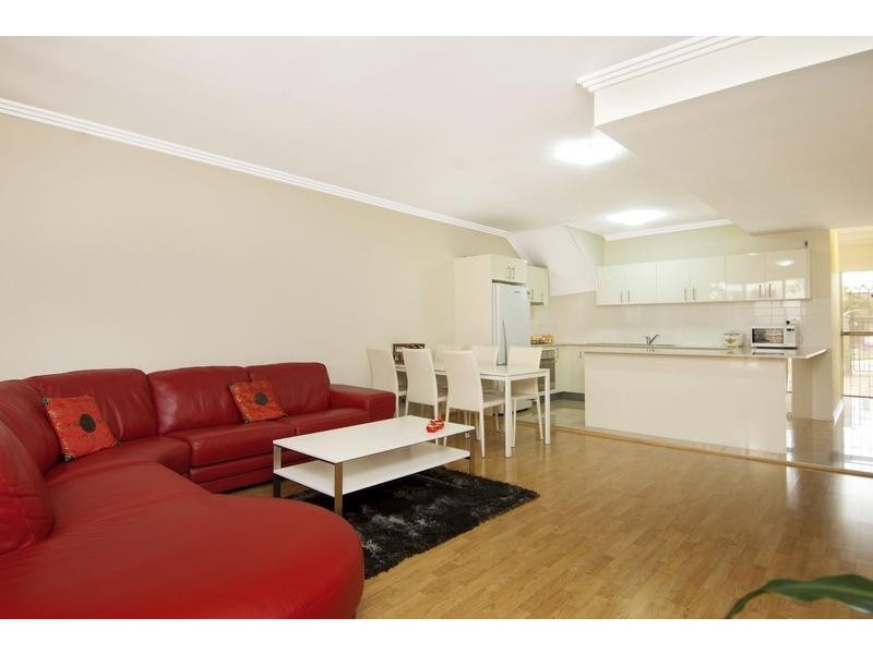 2/95 Kissing Point Road, Dundas NSW 2117