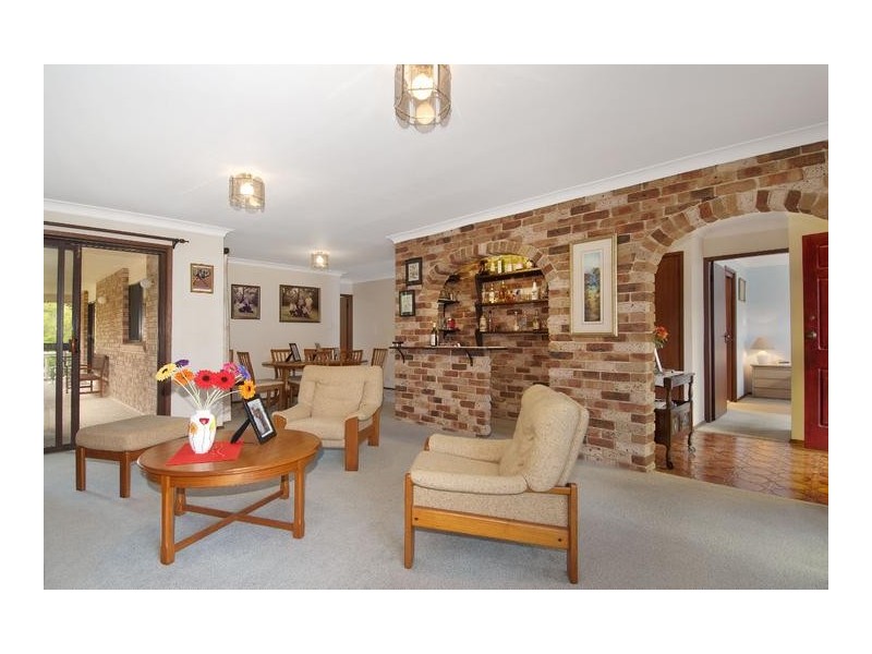 98 Aiken Road, West Pennant Hills NSW 2125