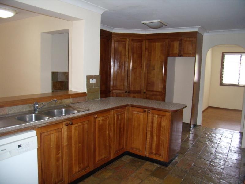 76 Honiton Avenue West, Carlingford NSW 2118