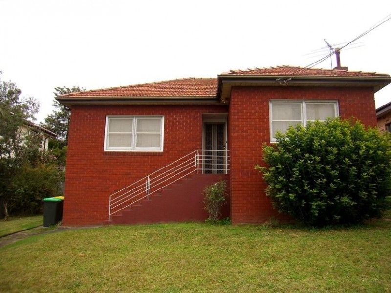 18 Pennant Parade, Carlingford NSW 2118