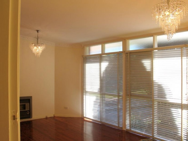 18 Brooker Avenue, Oatlands NSW 2117