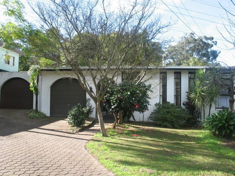 4 Lindisfarne Crescent, Carlingford NSW 2118