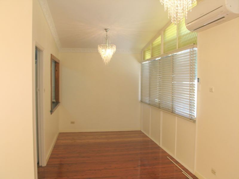 18 Brooker Avenue, Oatlands NSW 2117