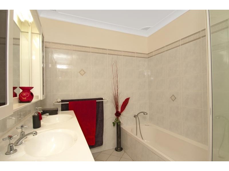 41 Farnell Ave, Carlingford NSW 2118