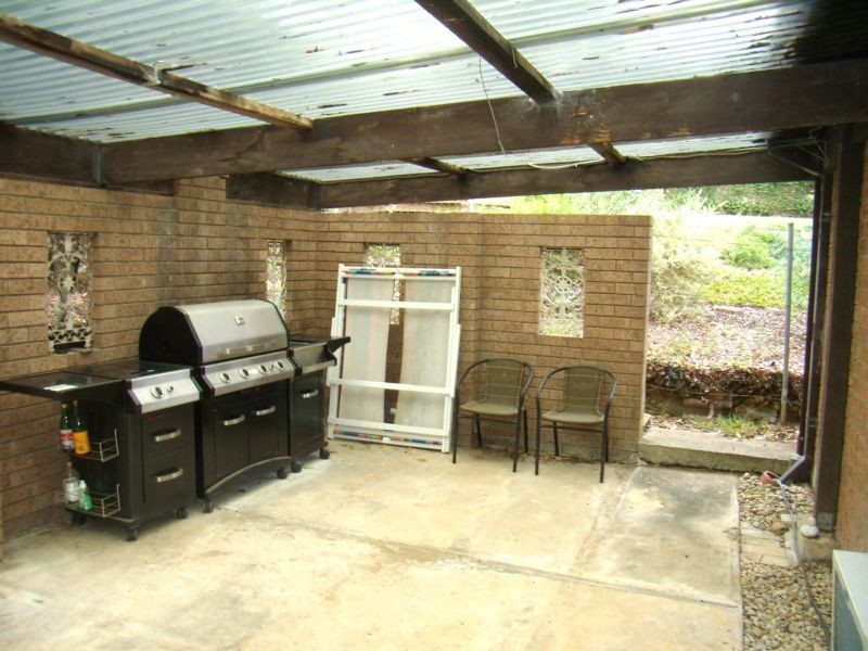 18 Edinburgh Ave, Carlingford NSW 2118