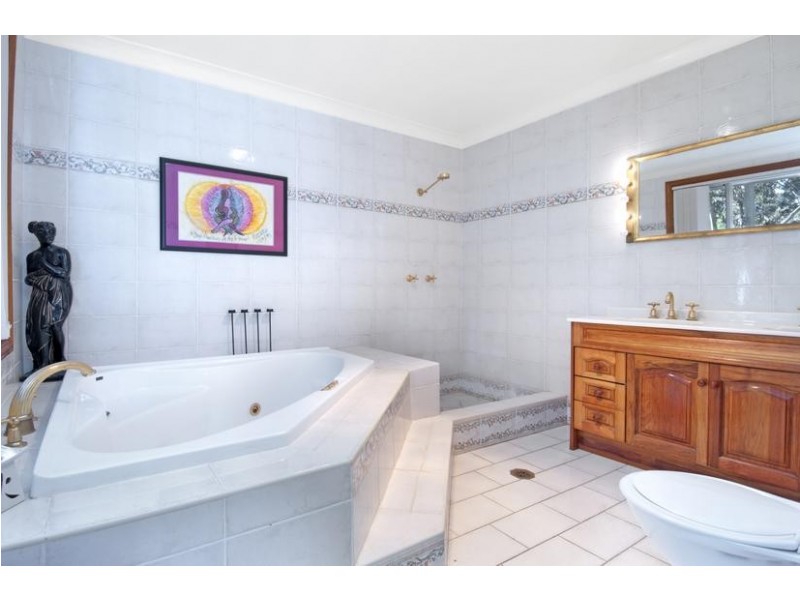 11 Tanglewood Place, West Pennant Hills NSW 2125