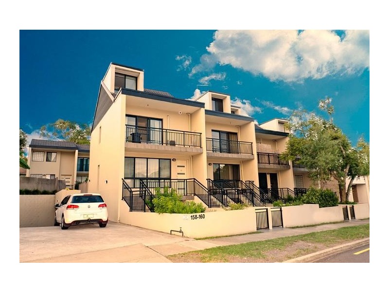 2/158 Kissing Point Road, Dundas NSW 2117