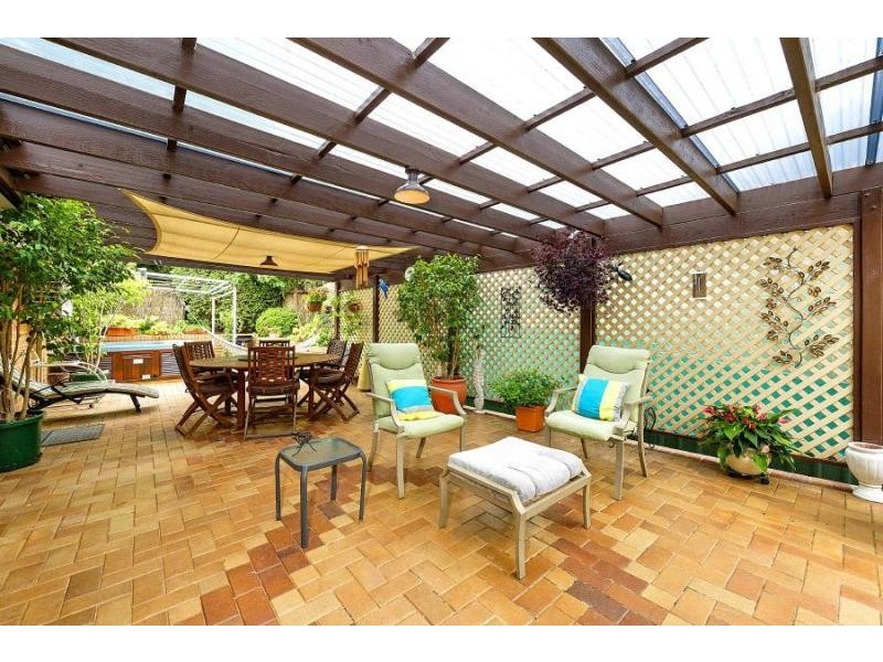 13 Iona Avenue, North Rocks NSW 2151