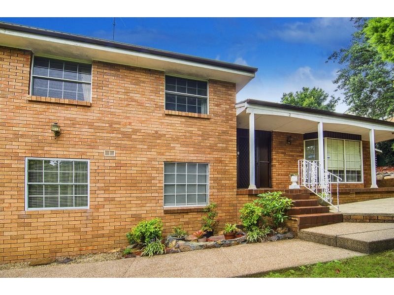 2 Panaview Crescent, North Rocks NSW 2151