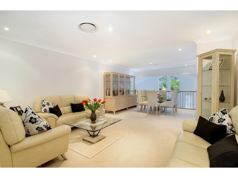 11 Lipsia Place, Carlingford NSW 2118