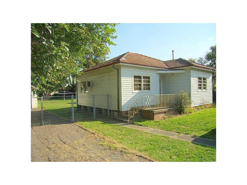 96 Dunmore St, Wentworthville NSW 2145