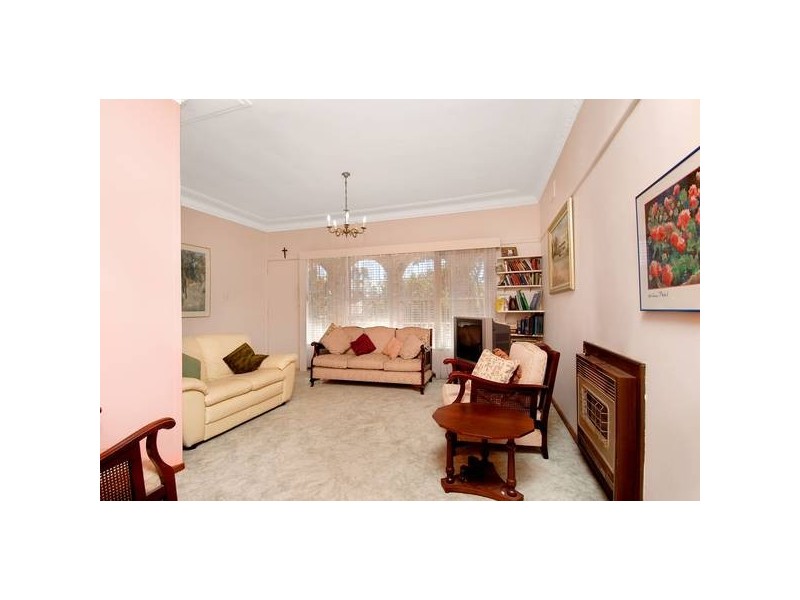 4 Dora Crescent, Dundas NSW 2117