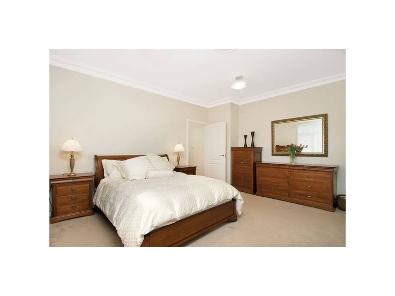 1 Narrun Crescent, Dundas NSW 2117