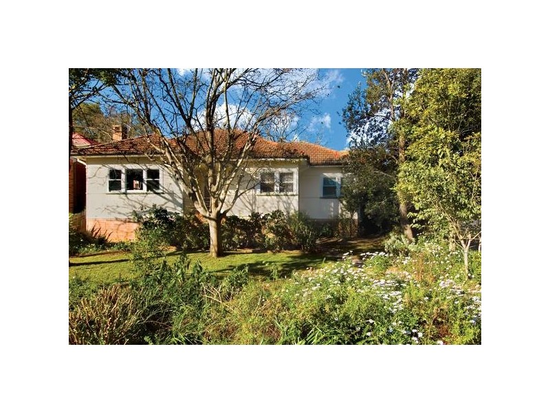 2 Duntroon Avenue, Epping NSW 2121