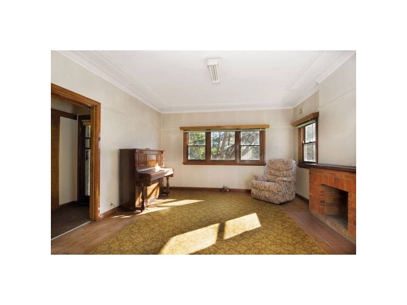 2 Duntroon Avenue, Epping NSW 2121