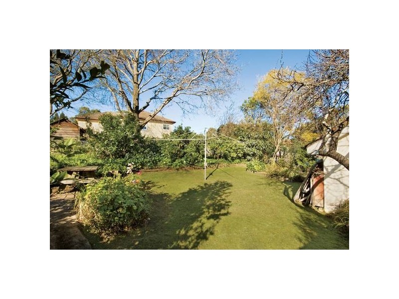 2 Duntroon Avenue, Epping NSW 2121