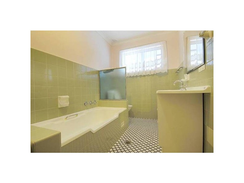 34 Statham Av, North Rocks NSW 2151