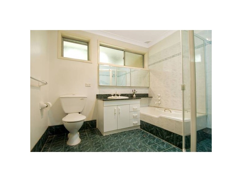 9 Farnell Ave, Carlingford NSW 2118