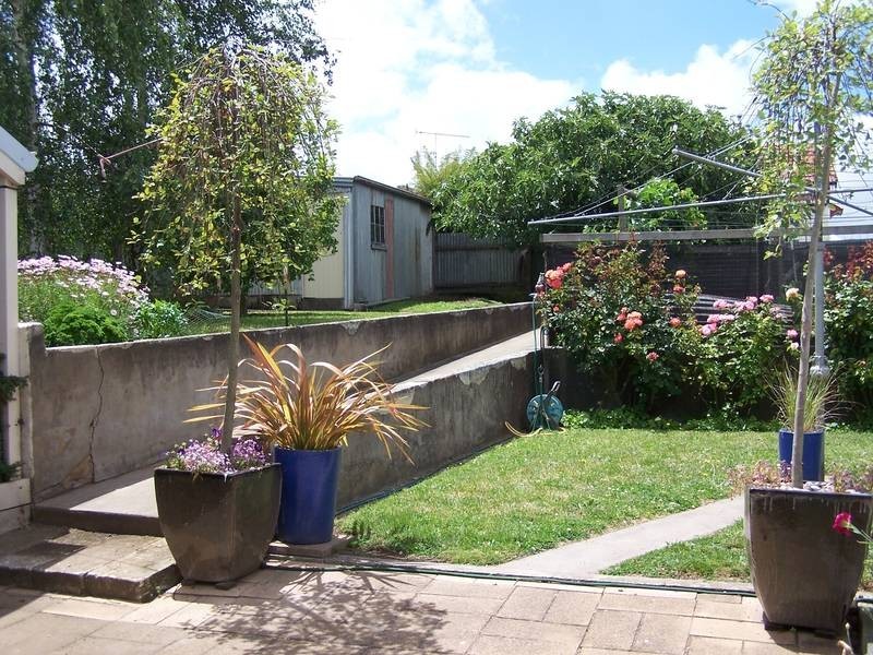 10 AGNES STREET, Mount Gambier SA 5290