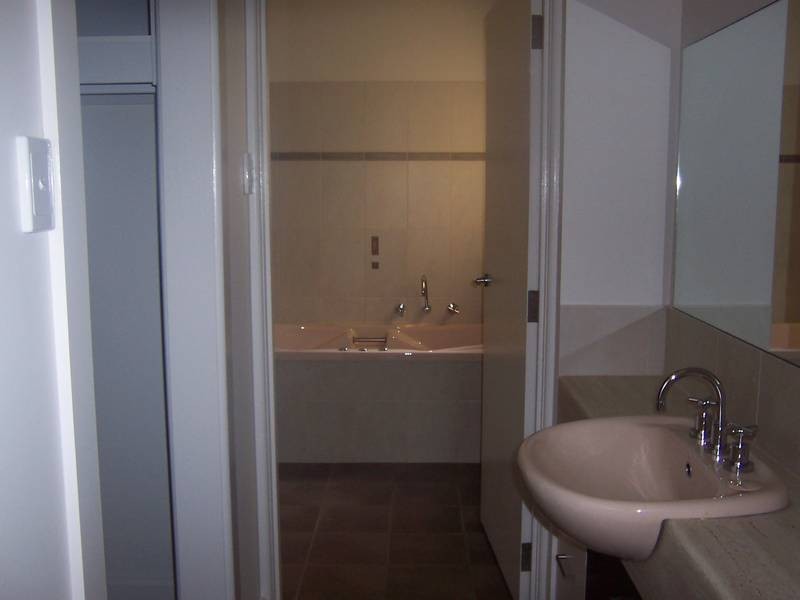 8 LAKE TERRACE WEST, Mount Gambier SA 5290