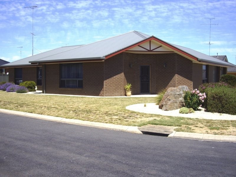 6 ROANOKE COURT, Mount Gambier SA 5290