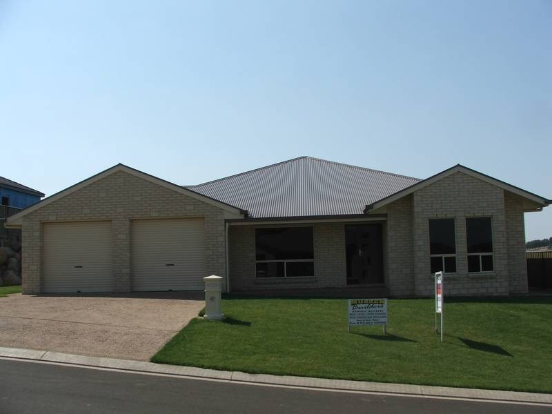 130 SILVERBROOK AVENUE, Mount Gambier SA 5290