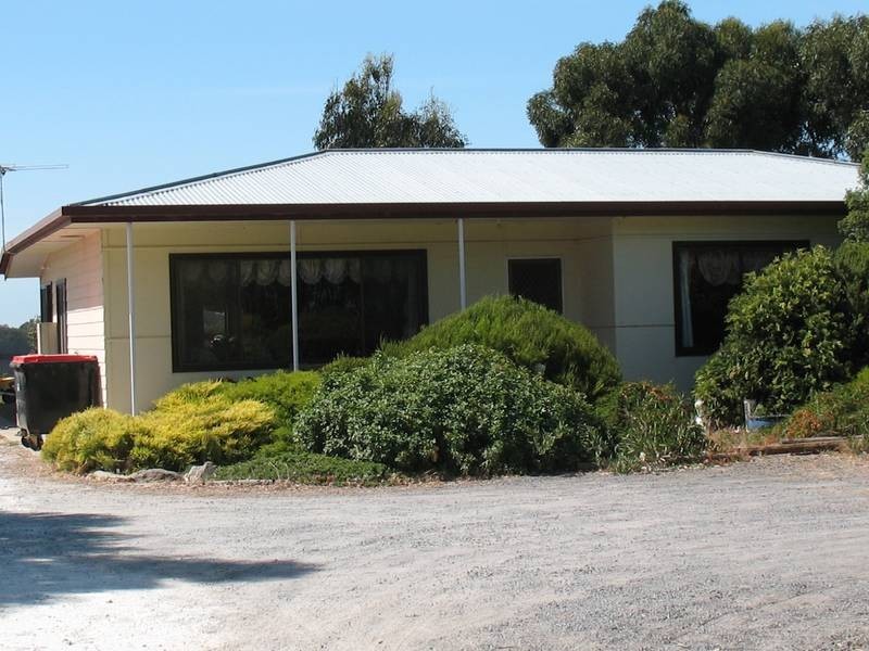 10 McCabes Road, Allendale East SA 5291