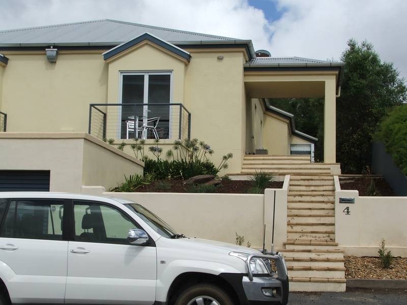 4 BOANDIK TERRACE, Mount Gambier SA 5290